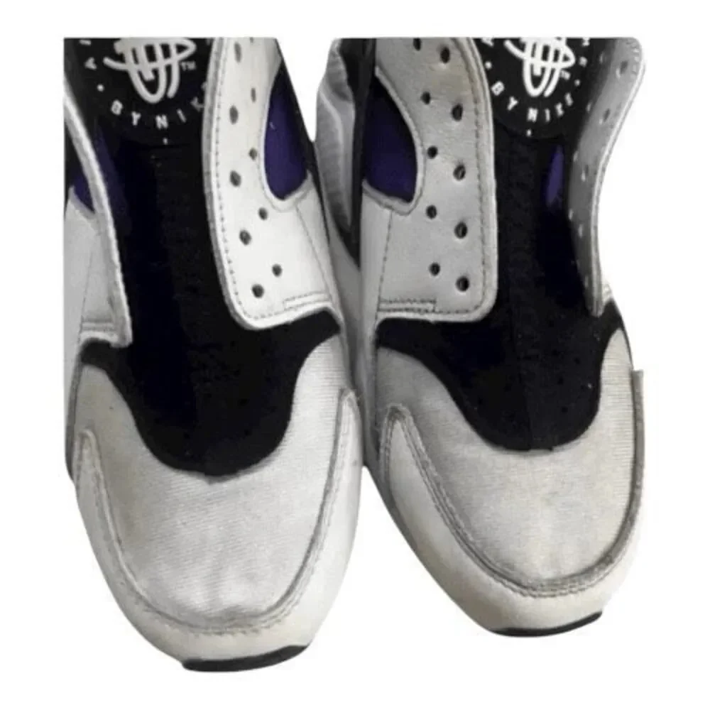 Nike Women Air Huarache Purple Punch Sneakers Size 7.5 Running Jogging Shoes